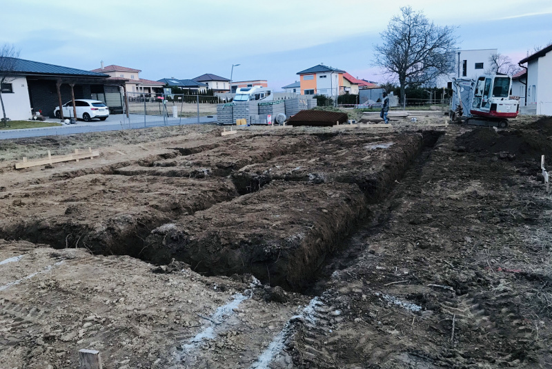  Stavba domu Edelstal 4, Rakúsko /  - video