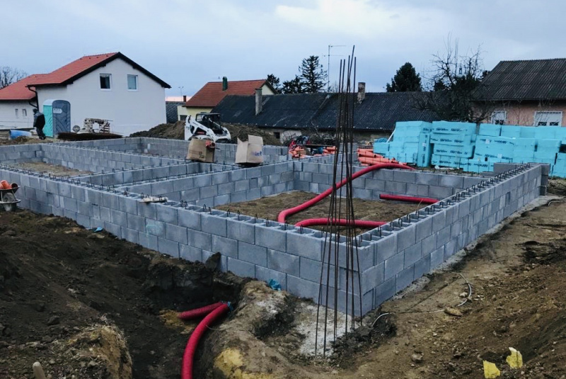  Stavba domu Edelstal 4, Rakúsko /  - video