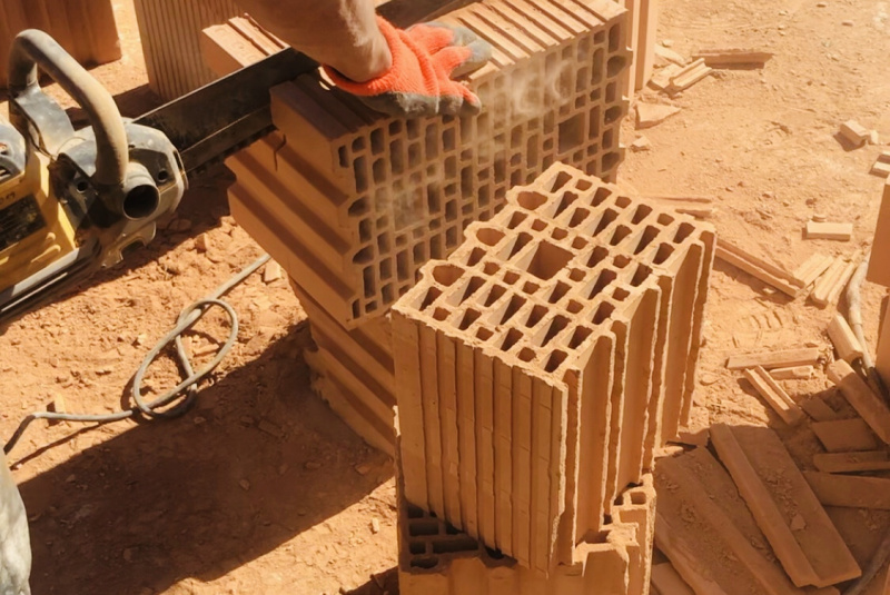 Stavba domu Edelstal 4, Rakúsko / - video Stavba domu Edelstal 4, Rakúsko / - video