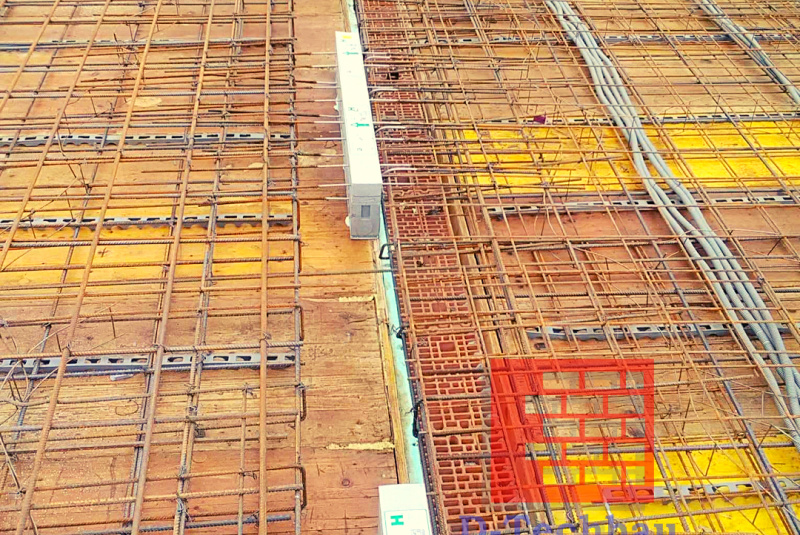 Stavba domu Zurndorf, Baue22SK / Stavba domu Zurndorf, Baue22SK - aktuálne: Strecha - video Stavba domu Zurndorf, Baue22SK / Stavba domu Zurndorf, Baue22SK - aktuálne: Strecha - video