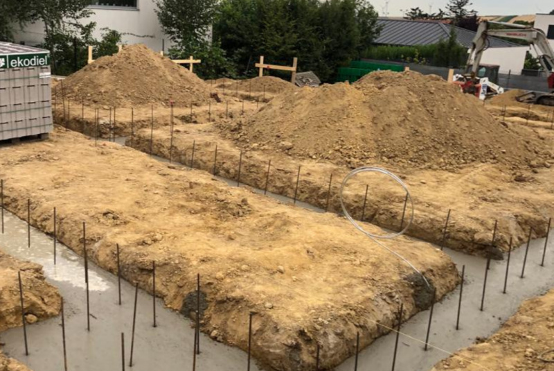 Stavebný denník - zoznam / Realizačné oddelenie: Zemné práce a zakladanie RD JUR23 Edelstal, Rakúsko - foto Stavebný denník - zoznam / Realizačné oddelenie: Zemné práce a zakladanie RD JUR23 Edelstal, Rakúsko - foto